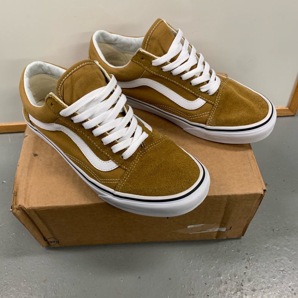 Tan Old Skool Vans